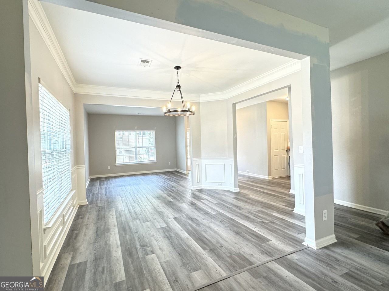 4465 Ambassador Way - Photo 6 of 29