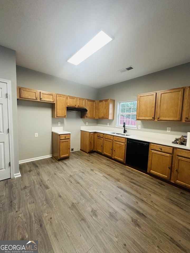 7302 Wagon Wheel Ct - Photo 3 of 14