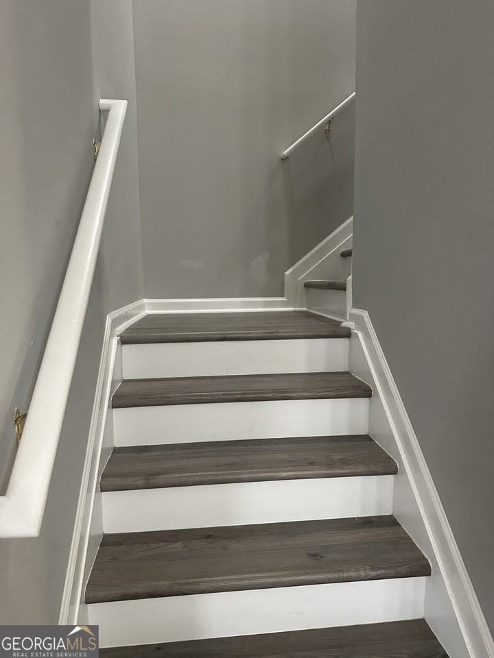 7302 Wagon Wheel Ct - Photo 6 of 14