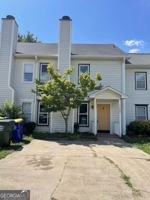 featured image of 1300 Kennesaw Trace Ct Nw