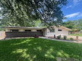 featured image of 2464 Kensington Dr