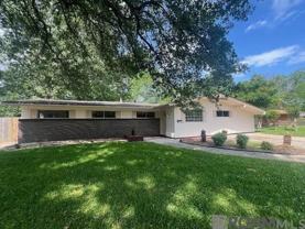2464 Kensington Dr - Photo 1 of 1