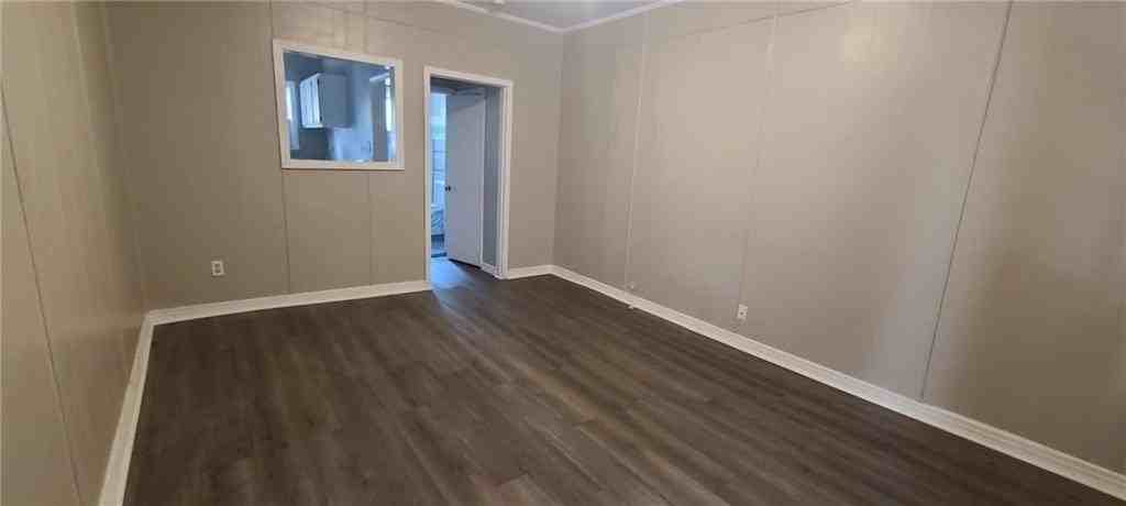 401 Saint Francis St #3 - Photo 7 of 16