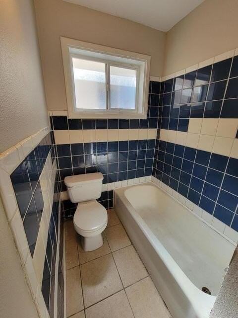 3909 Harrison Ave #6 - Photo 7 of 8