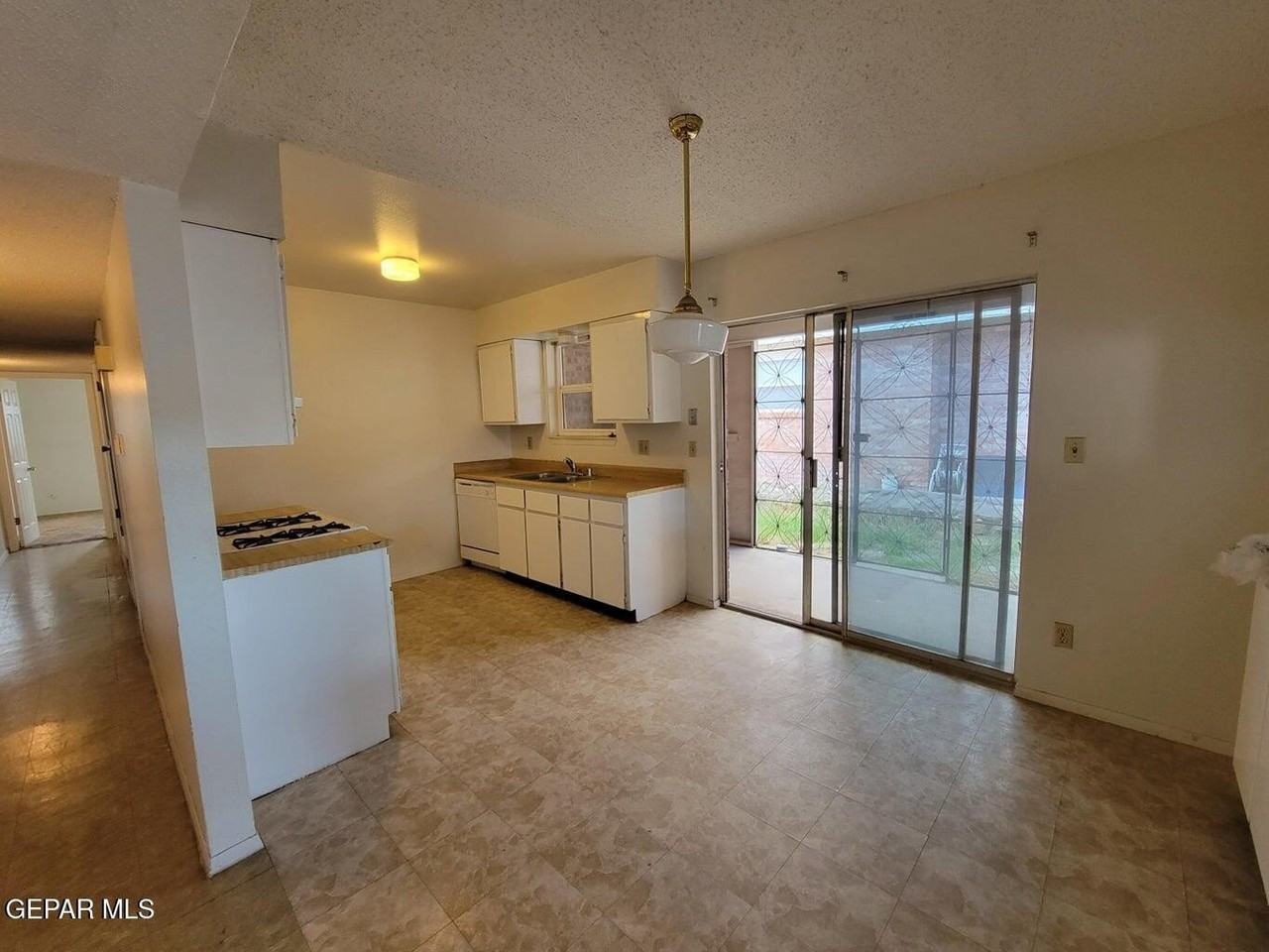 2901 Beachcomber Dr #B - Photo 4 of 8