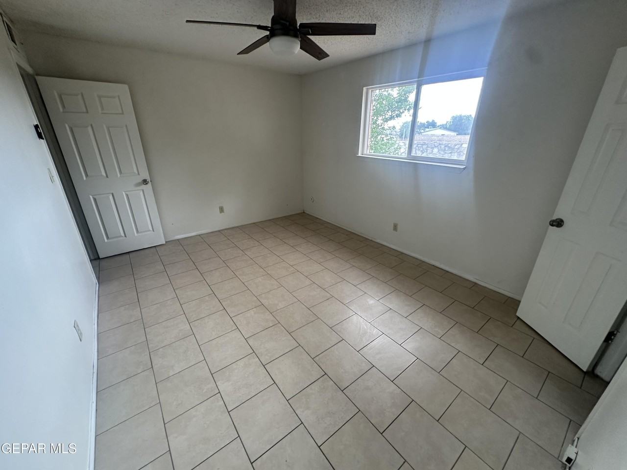 2901 Beachcomber Dr #B - Photo 5 of 8