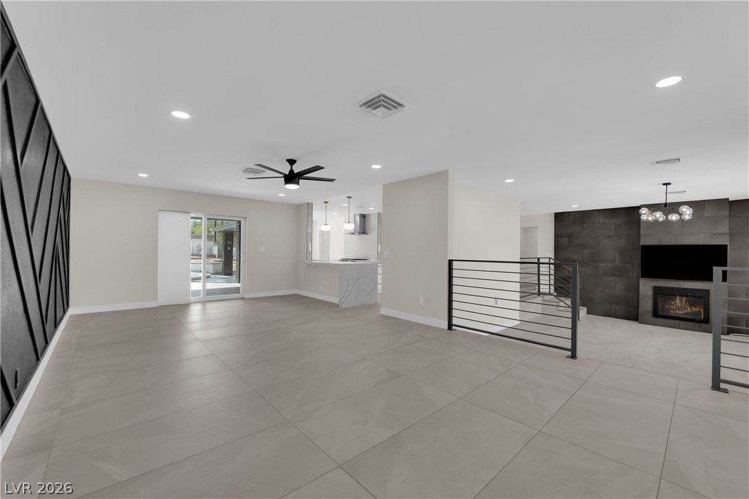 2845 Rosanna St - Photo 6 of 50