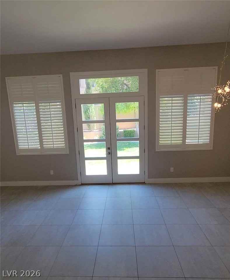 2059 Jupiter Hills Ln - Photo 3 of 20