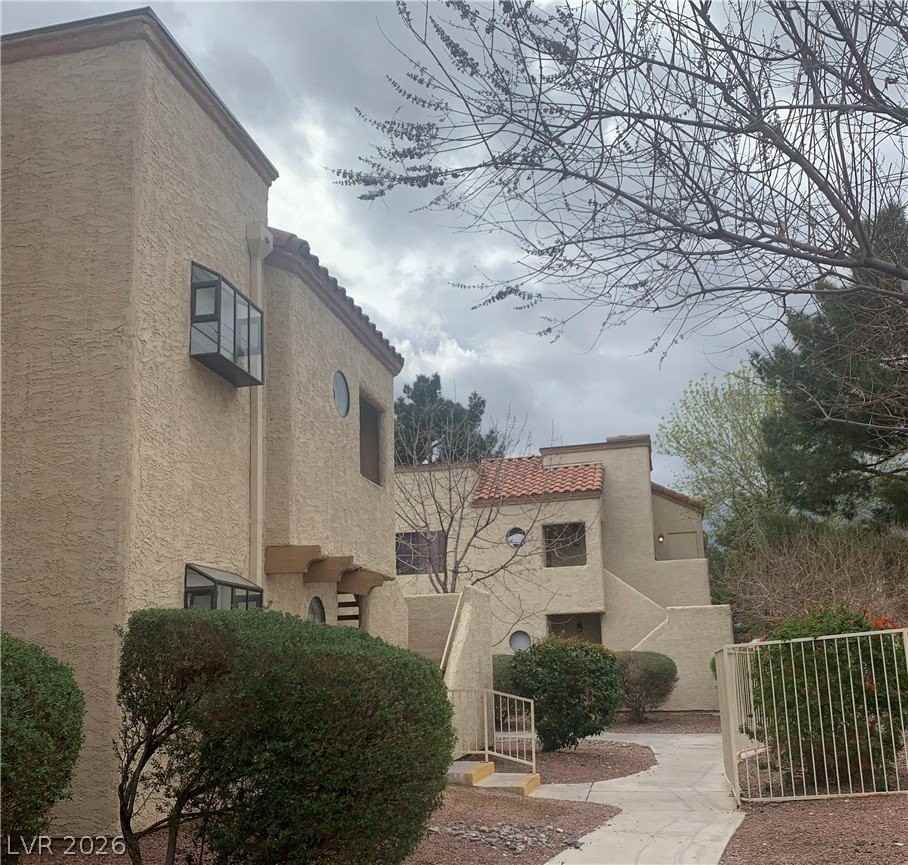 2985 Juniper Hills Blvd #203