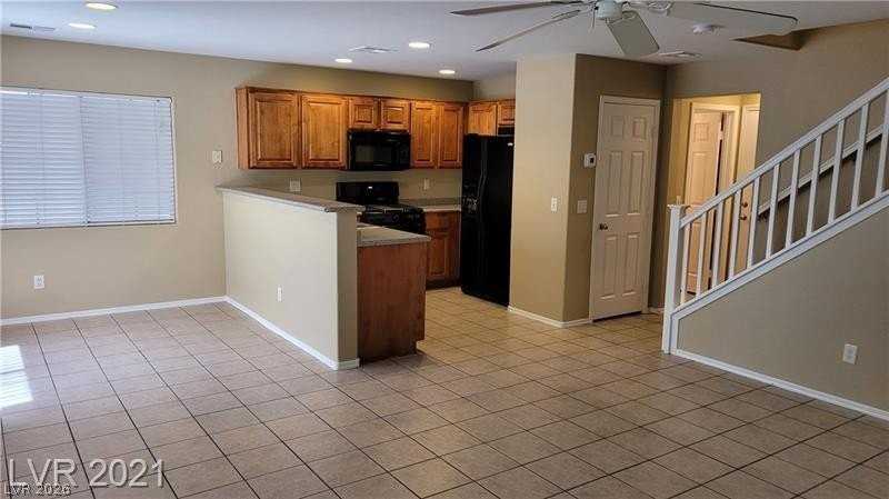 10567 Pueblo Springs St - Photo 2 of 22