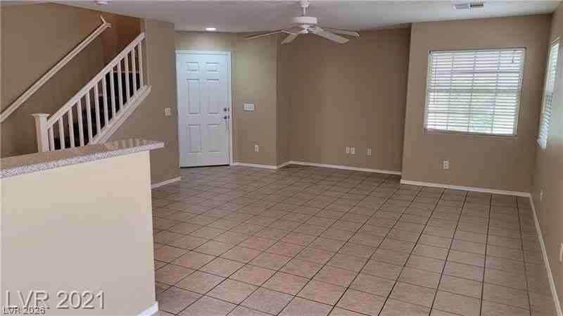 10567 Pueblo Springs St - Photo 3 of 22