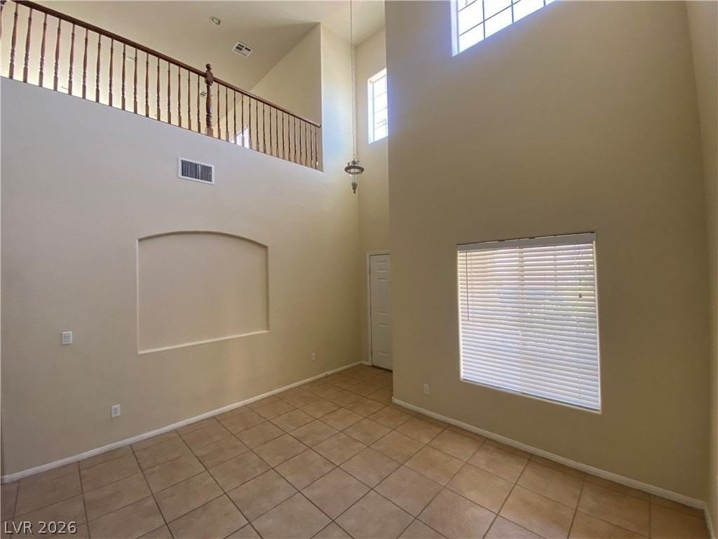 5980 Fidenza Ave - Photo 5 of 45