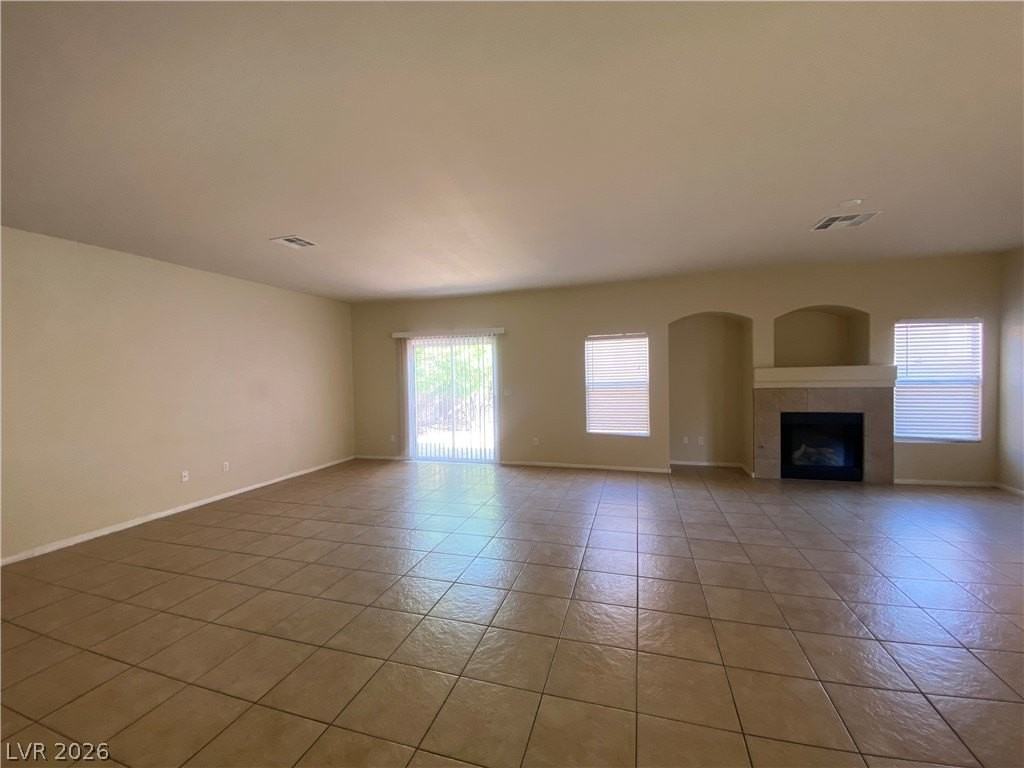 5980 Fidenza Ave - Photo 7 of 45
