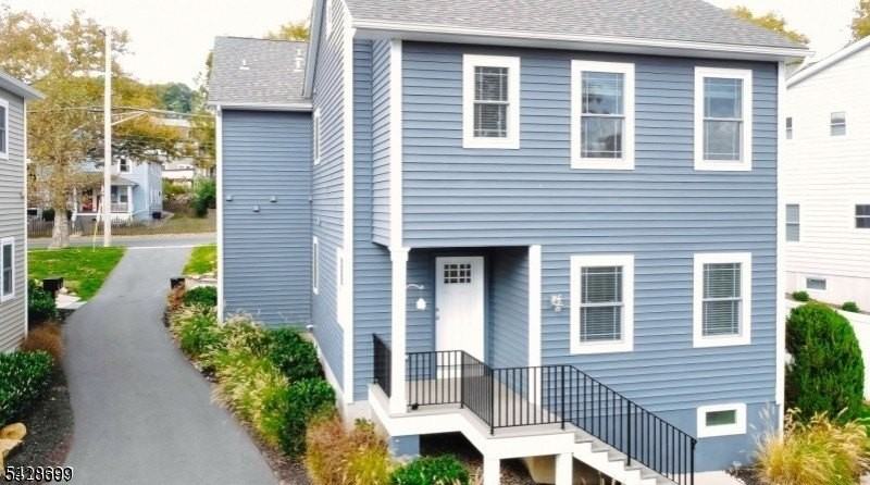 150B Broad St #B - Photo 2 of 15
