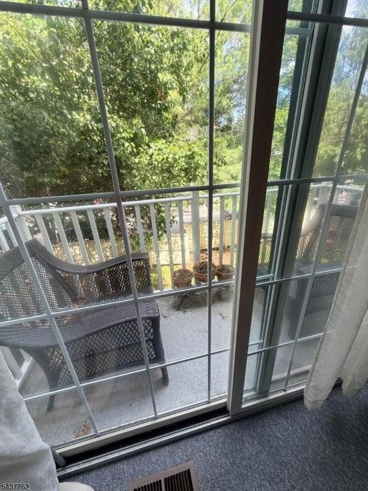 102 Riverwalk Way - Photo 5 of 16