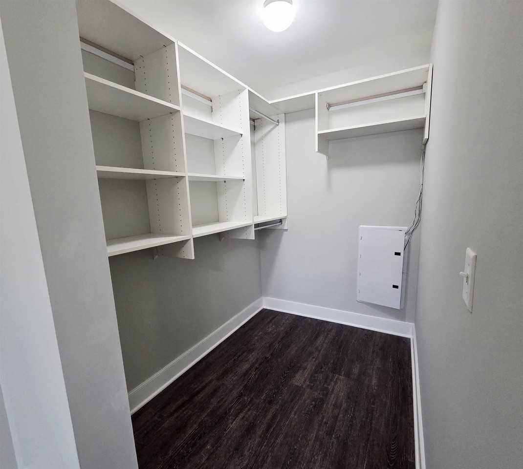 235 Ridge Rd #2D - Photo 4 of 10