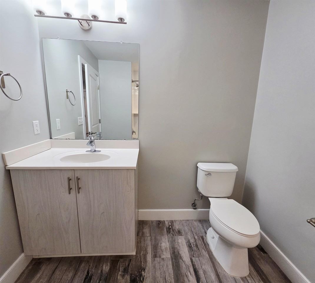 235 Ridge Rd #2D - Photo 5 of 10