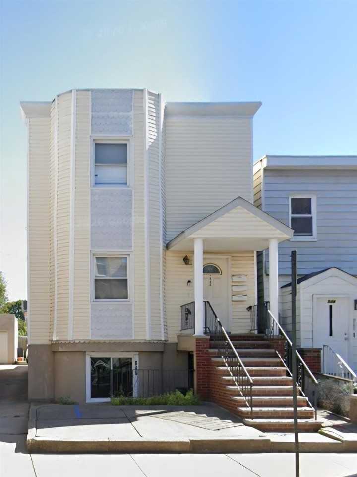 946 Broadway #2