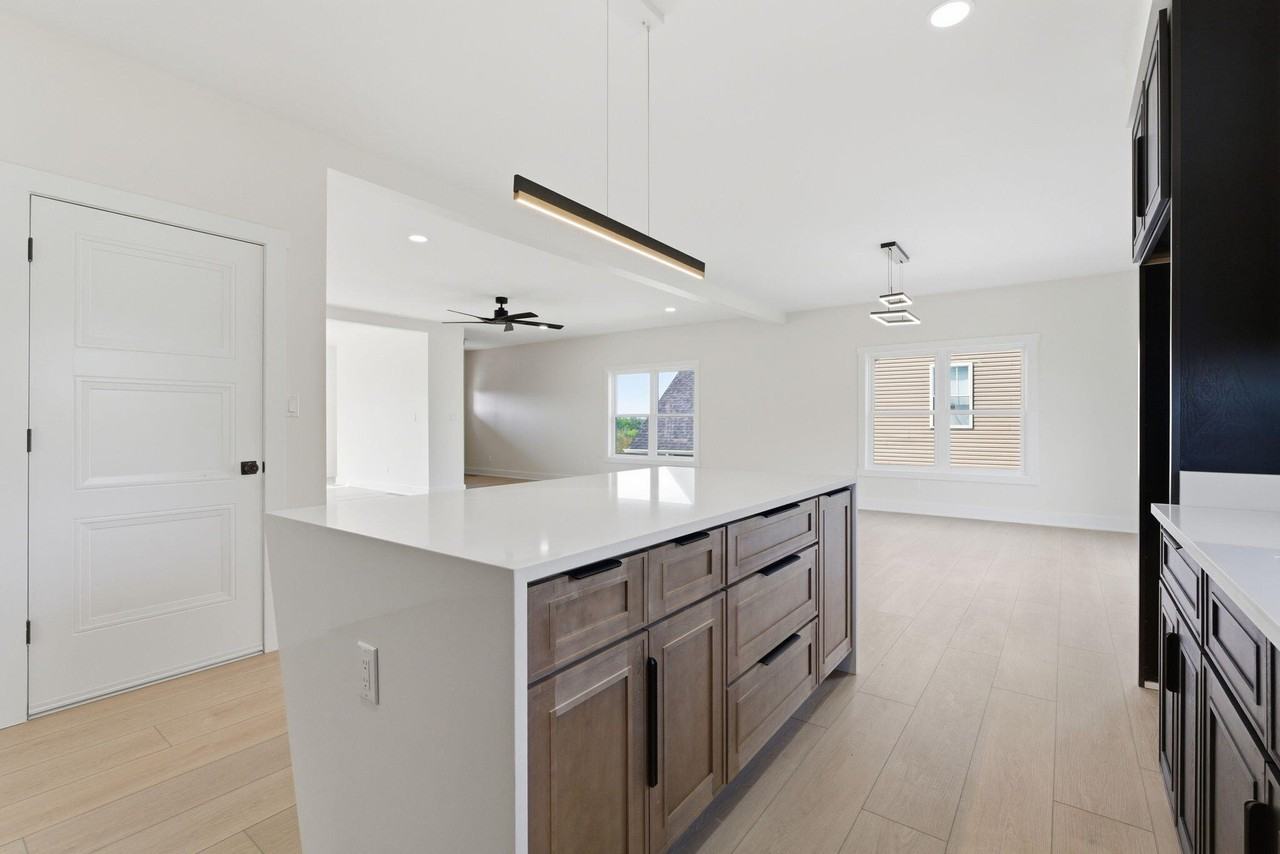 442 General John Payne Blvd - Photo 2 of 50
