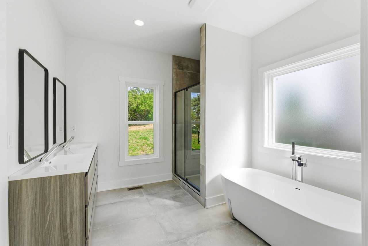 442 General John Payne Blvd - Photo 3 of 50