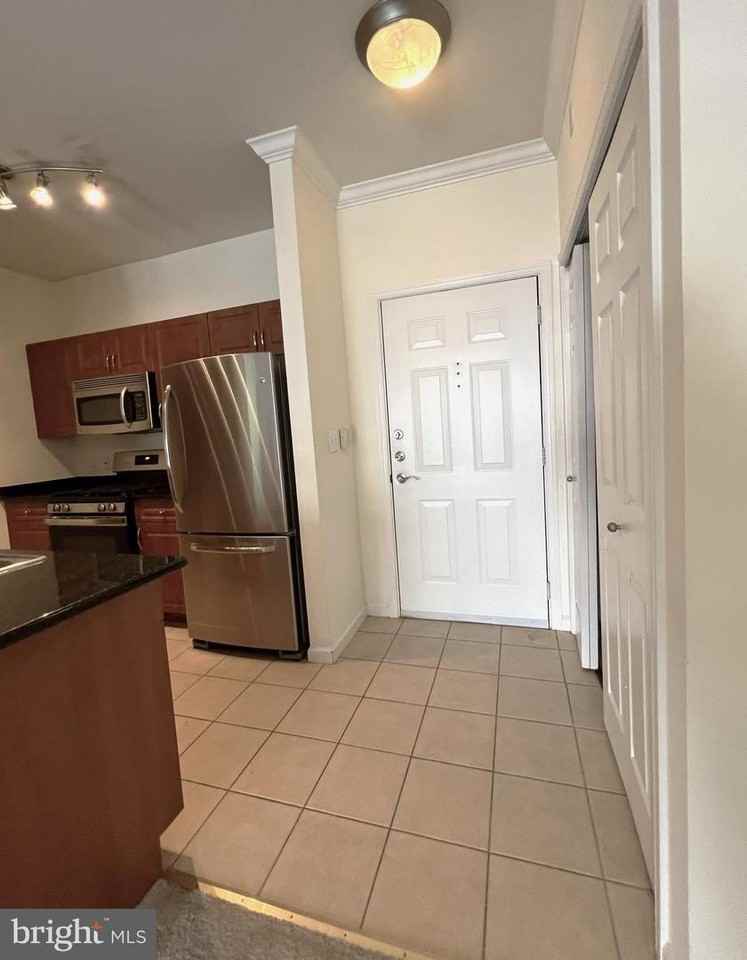 12953 Centre Park Cir - Photo 6 of 41