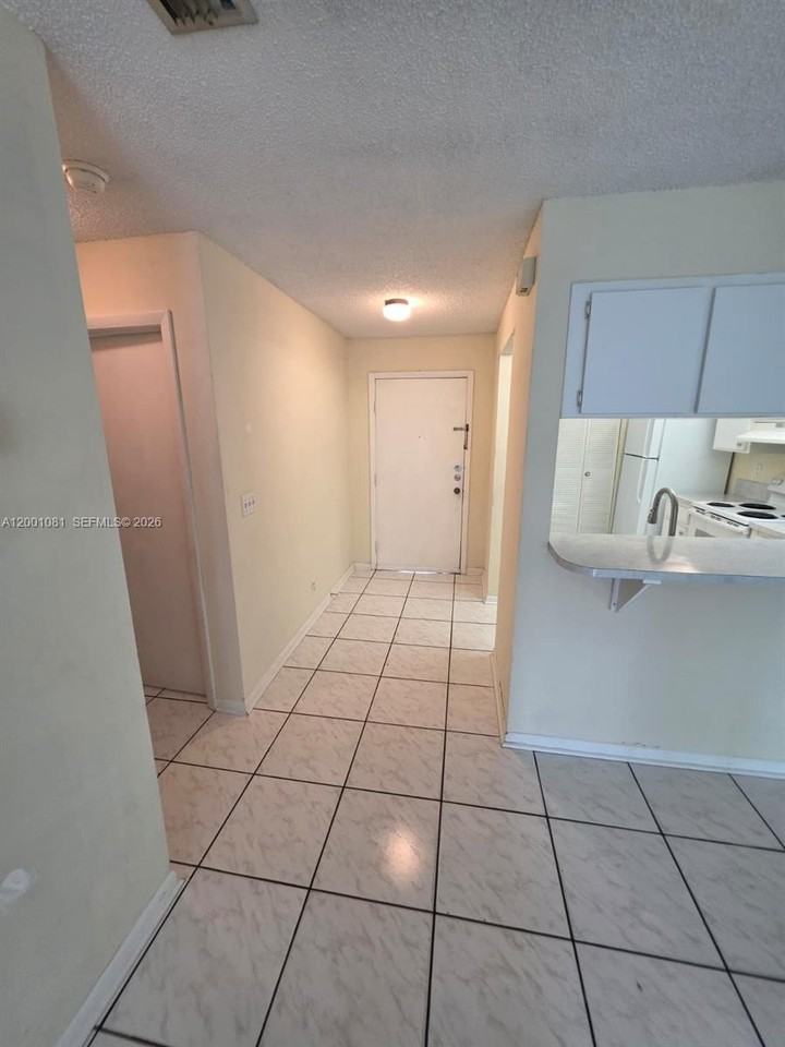 7959 Nw 41st Ct #7959 - Photo 6 of 17