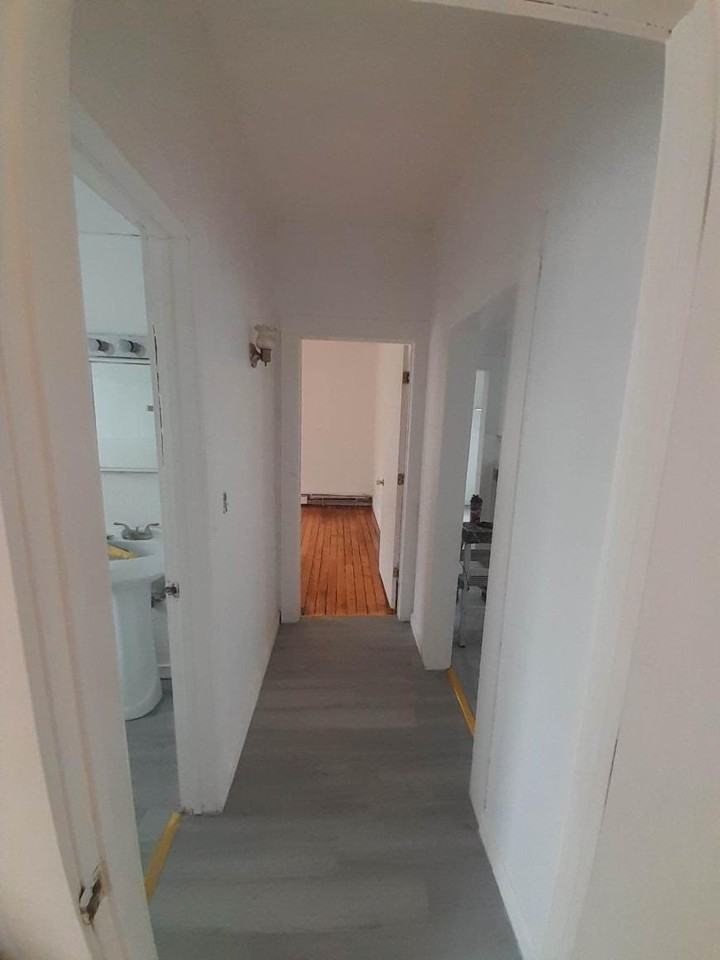 94 Glen St - Photo 3 of 5