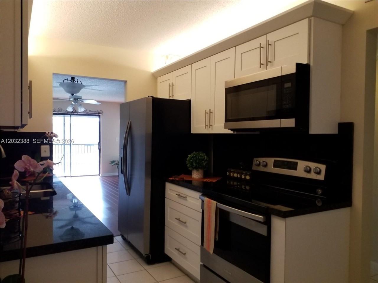 9982 Nob Hill Ct #9982 - Photo 6 of 40