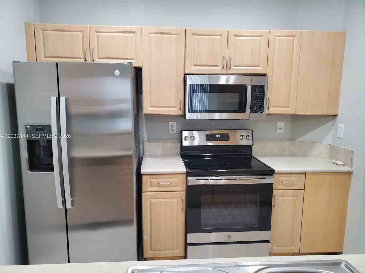 2242 Ne 42nd Cir #2242 - Photo 4 of 22