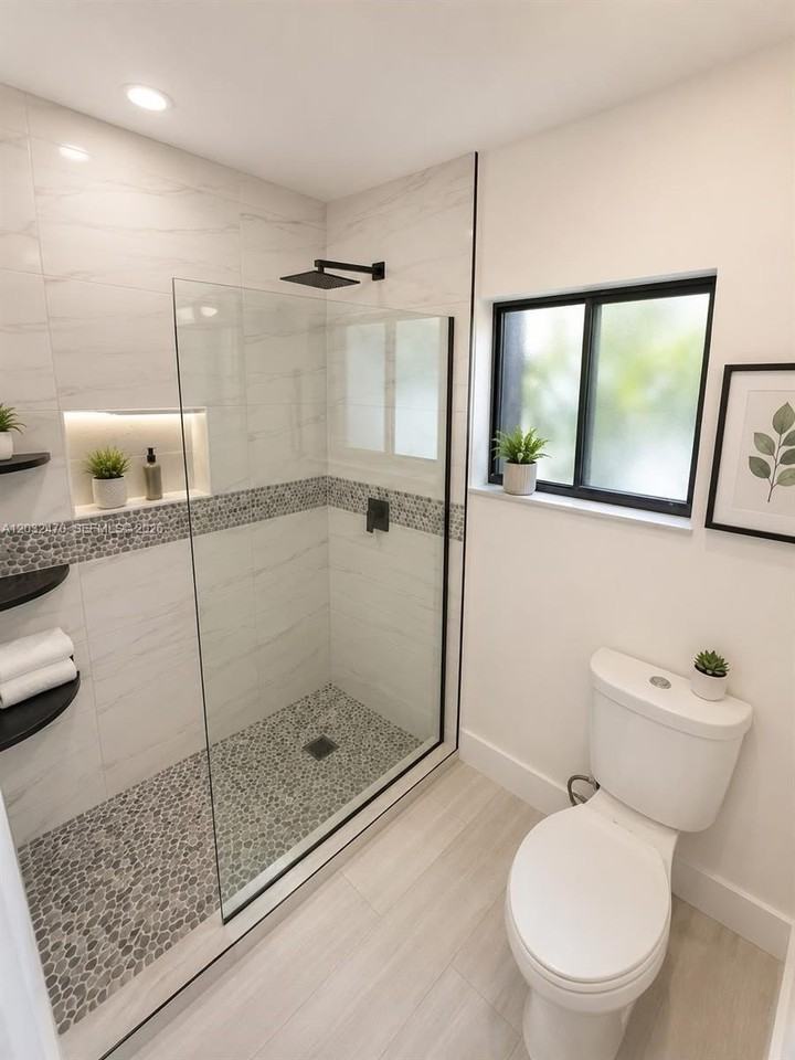1445 Amanda St #1445 - Photo 4 of 13