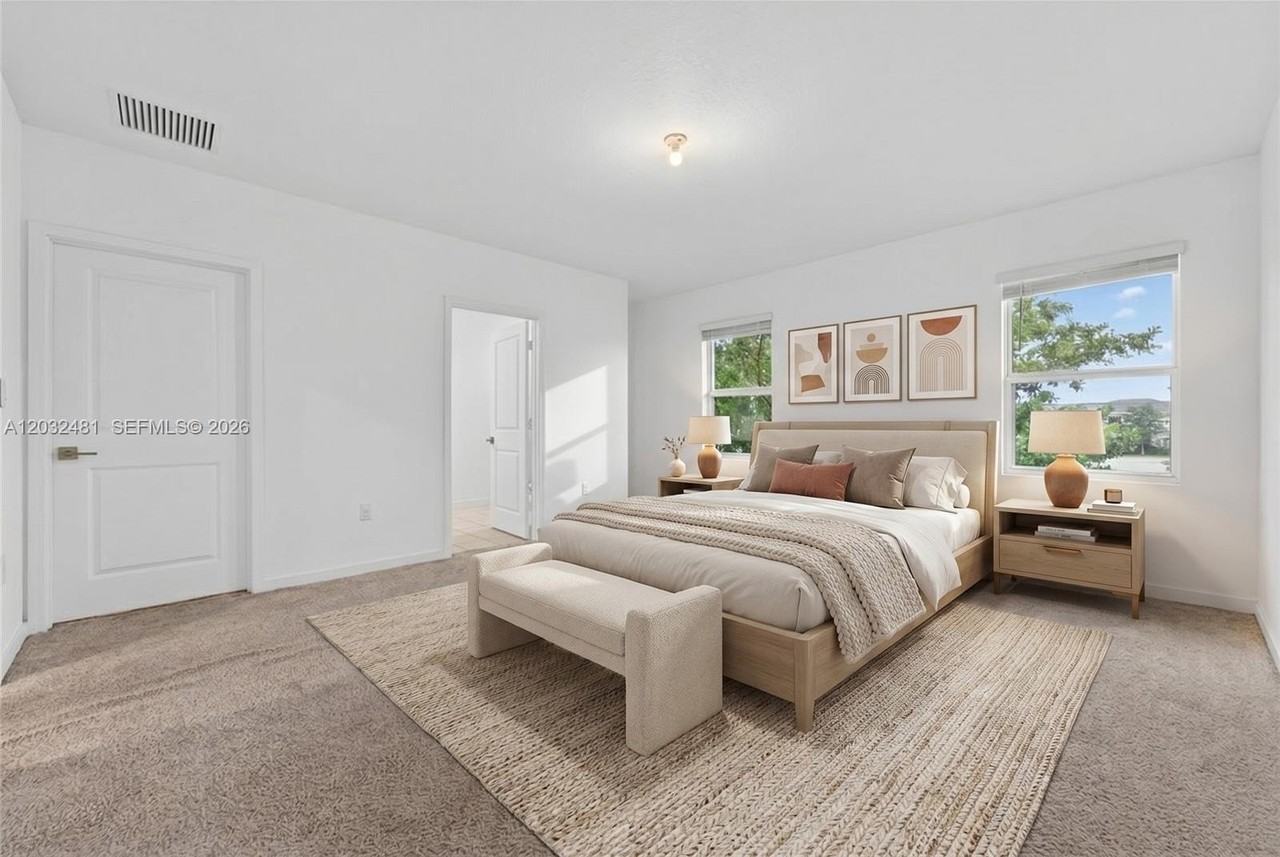 1780 Se 9th Ave - Photo 4 of 27