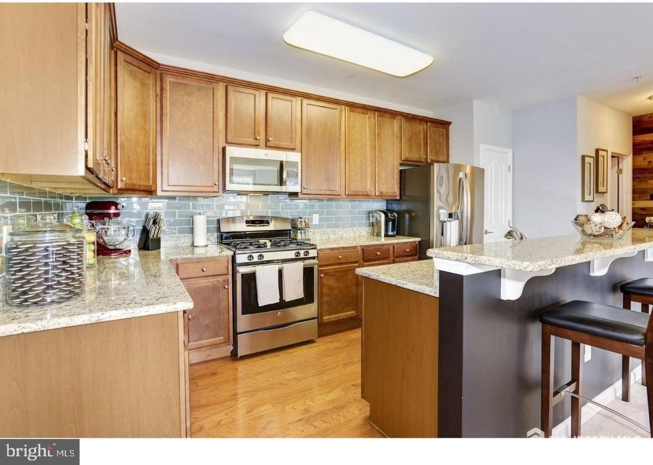 319 Kramer Ct - Photo 3 of 9