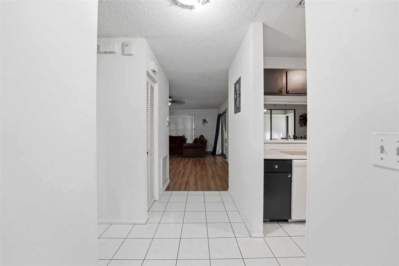 5080 Barrington Cir #3102 - Photo 4 of 34