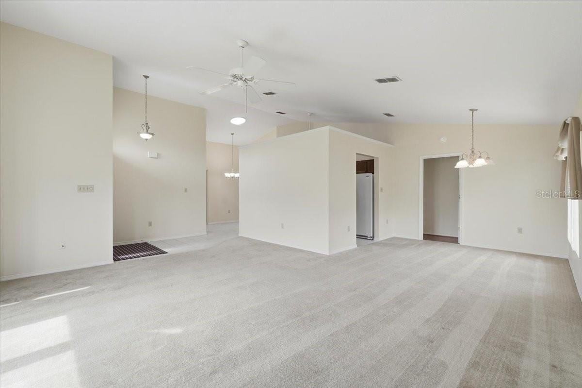 6006 Crane Dr - Photo 7 of 50
