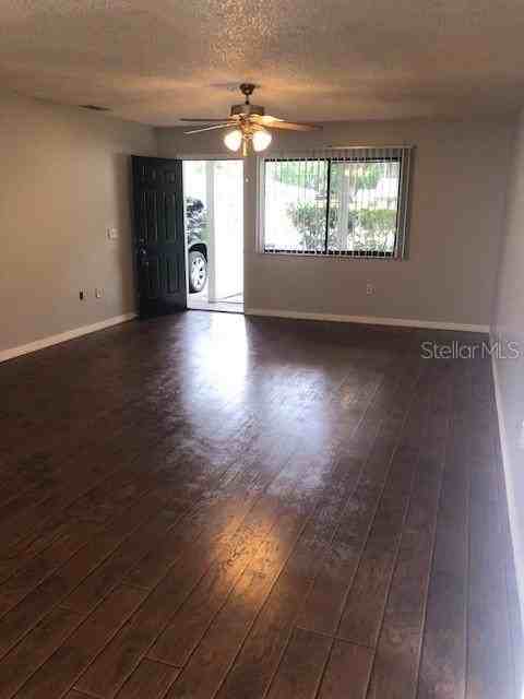 810 E 20th St - Photo 2 of 17