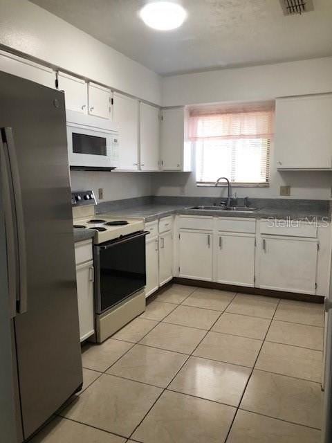 810 E 20th St - Photo 6 of 17