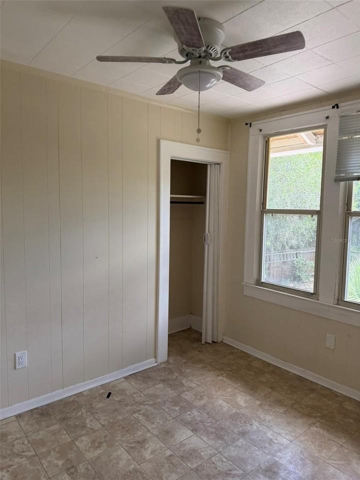 639 E Amelia St - Photo 6 of 12