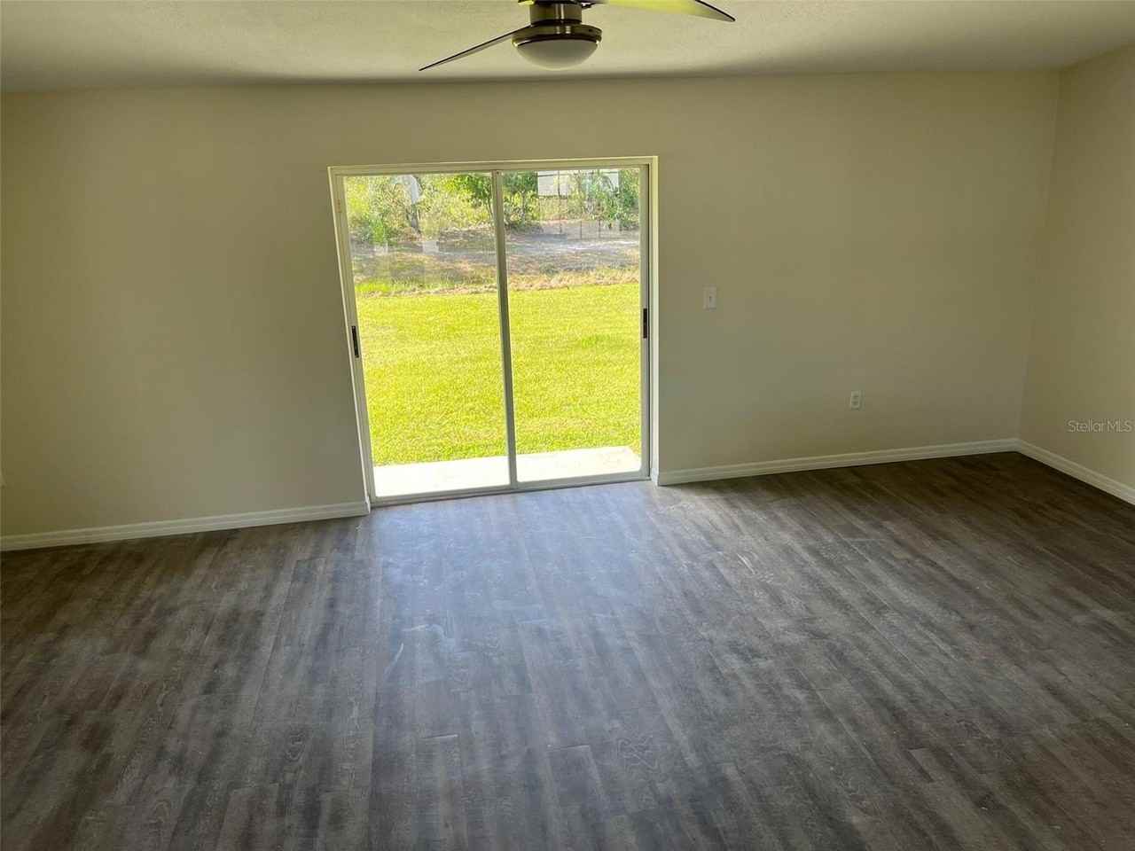 408 Mallard Way - Photo 5 of 18