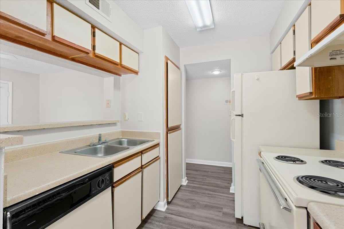 8641 Fancy Finch Dr #102 - Photo 5 of 29