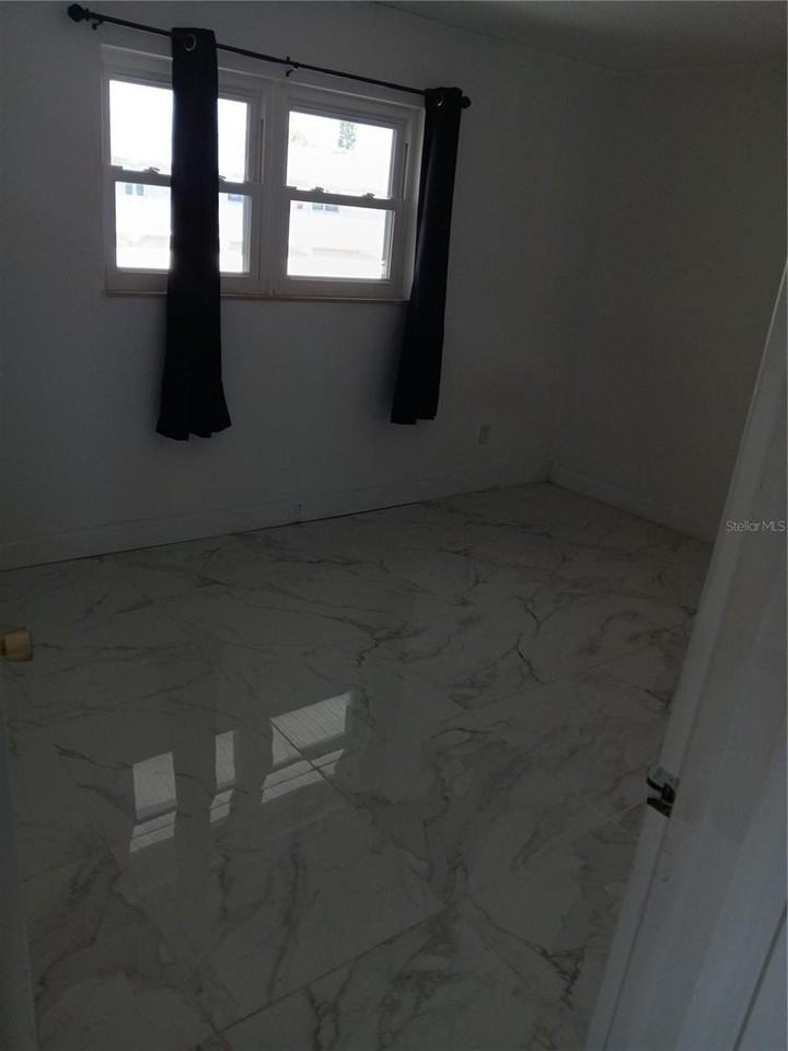 5287 81st St N #26 - Photo 5 of 8