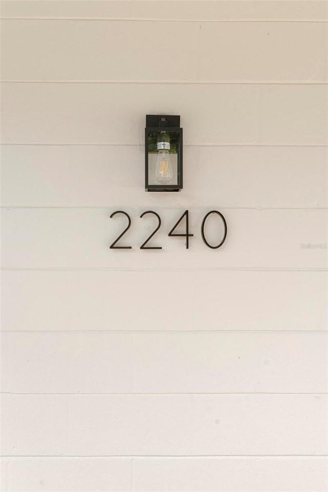 2240 Conway Dr - Photo 4 of 33