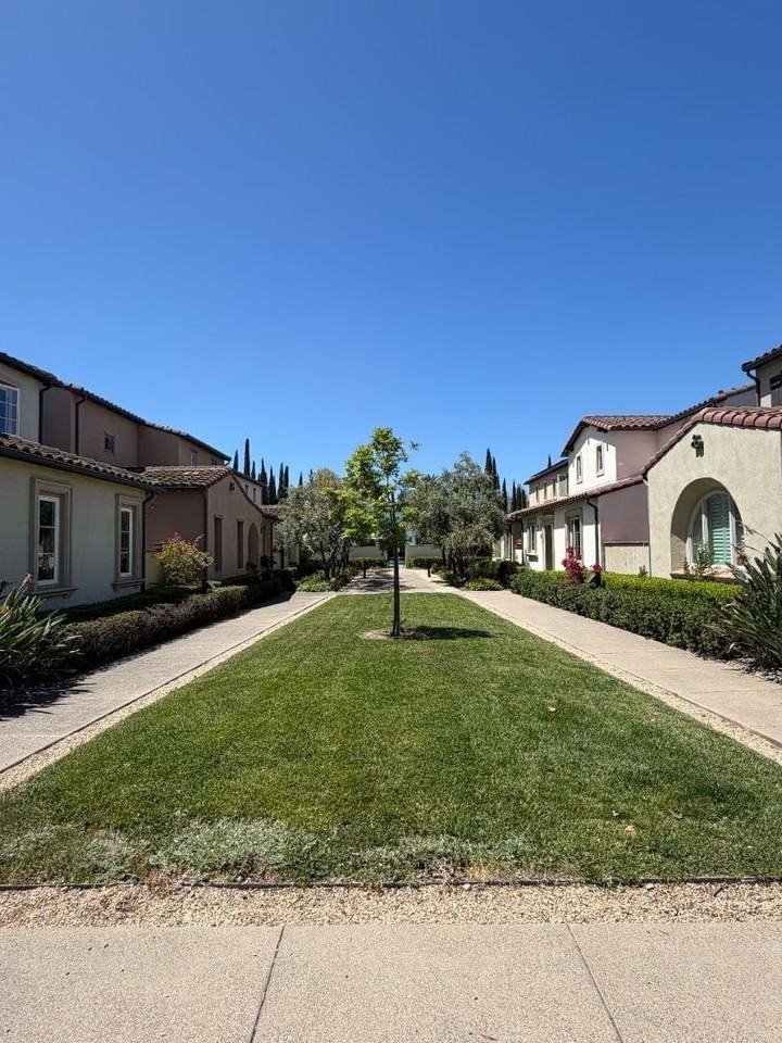 1321 Dahlia Loop - Photo 3 of 25