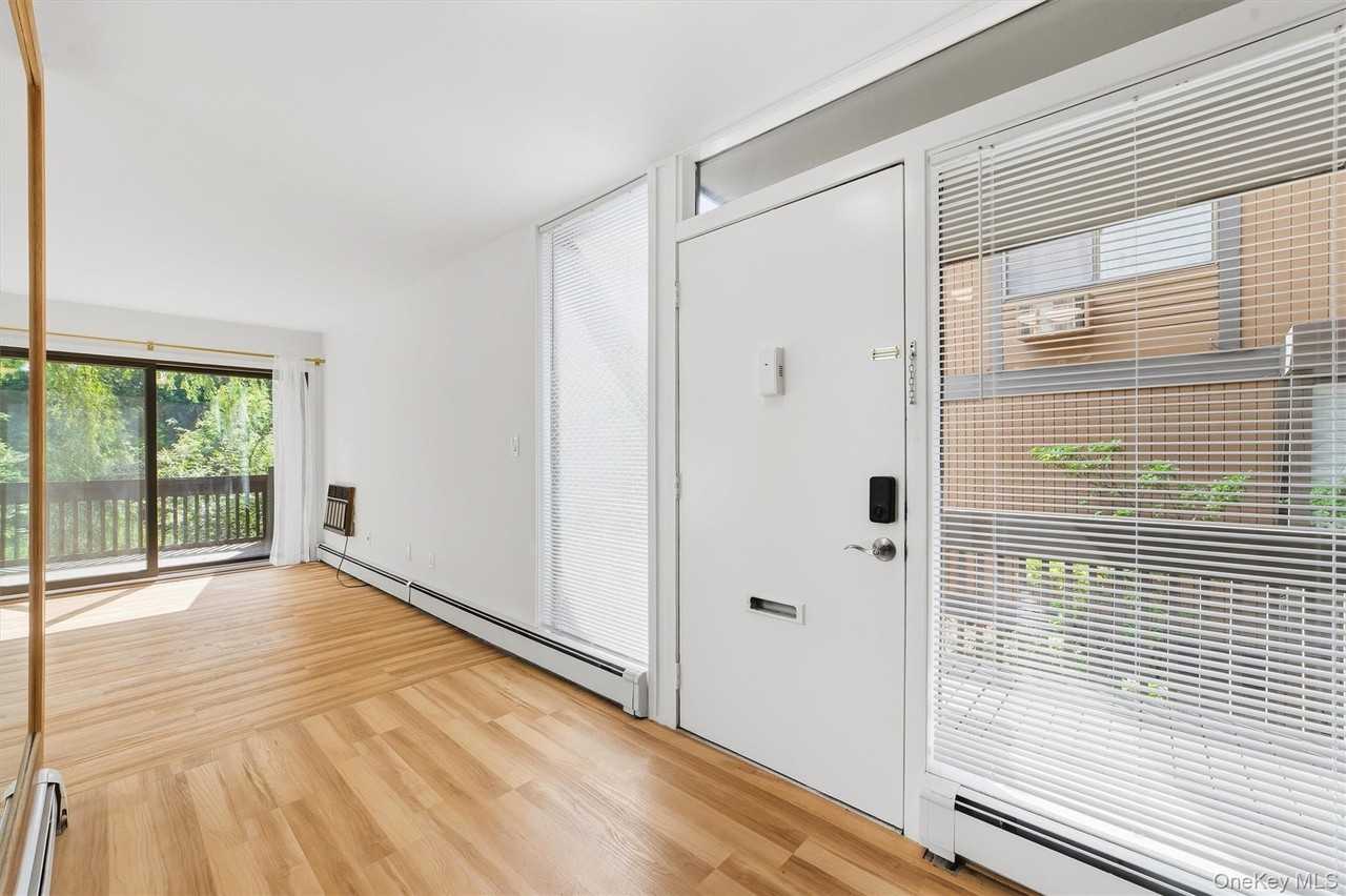 104 Ogden Ave - Photo 6 of 45