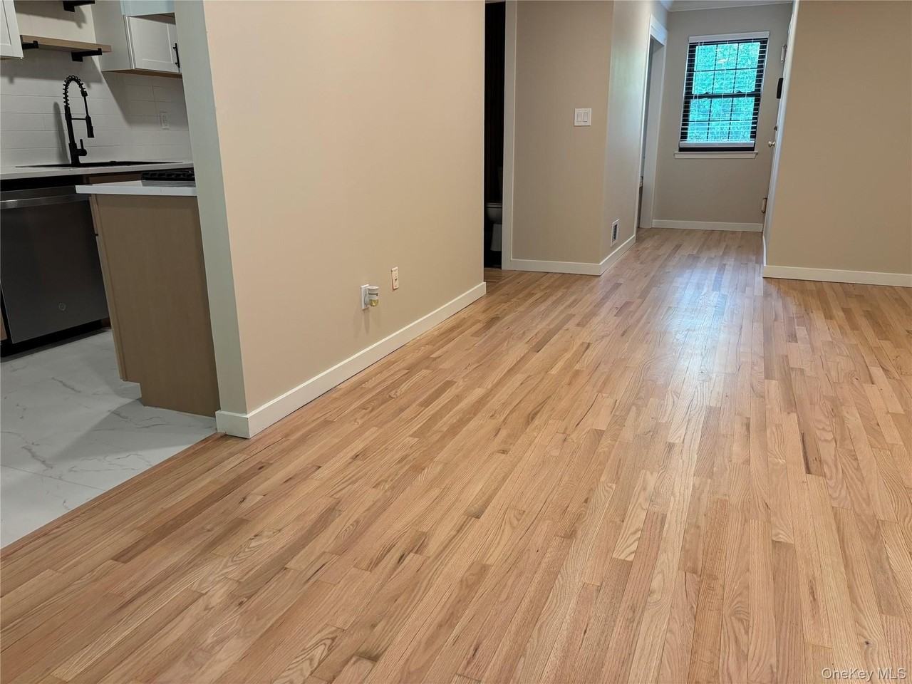 452 Somerset Dr #F - Photo 5 of 31