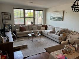 featured image of 425 New York Ave