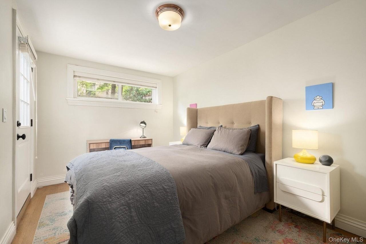 131 Saint Johns Pl #GFL - Photo 4 of 7