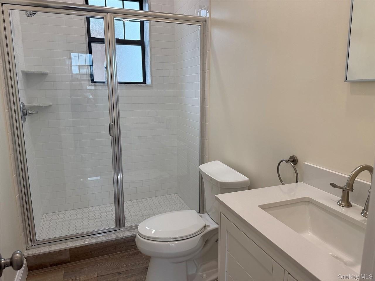 162 2nd St #4 - Photo 7 of 17