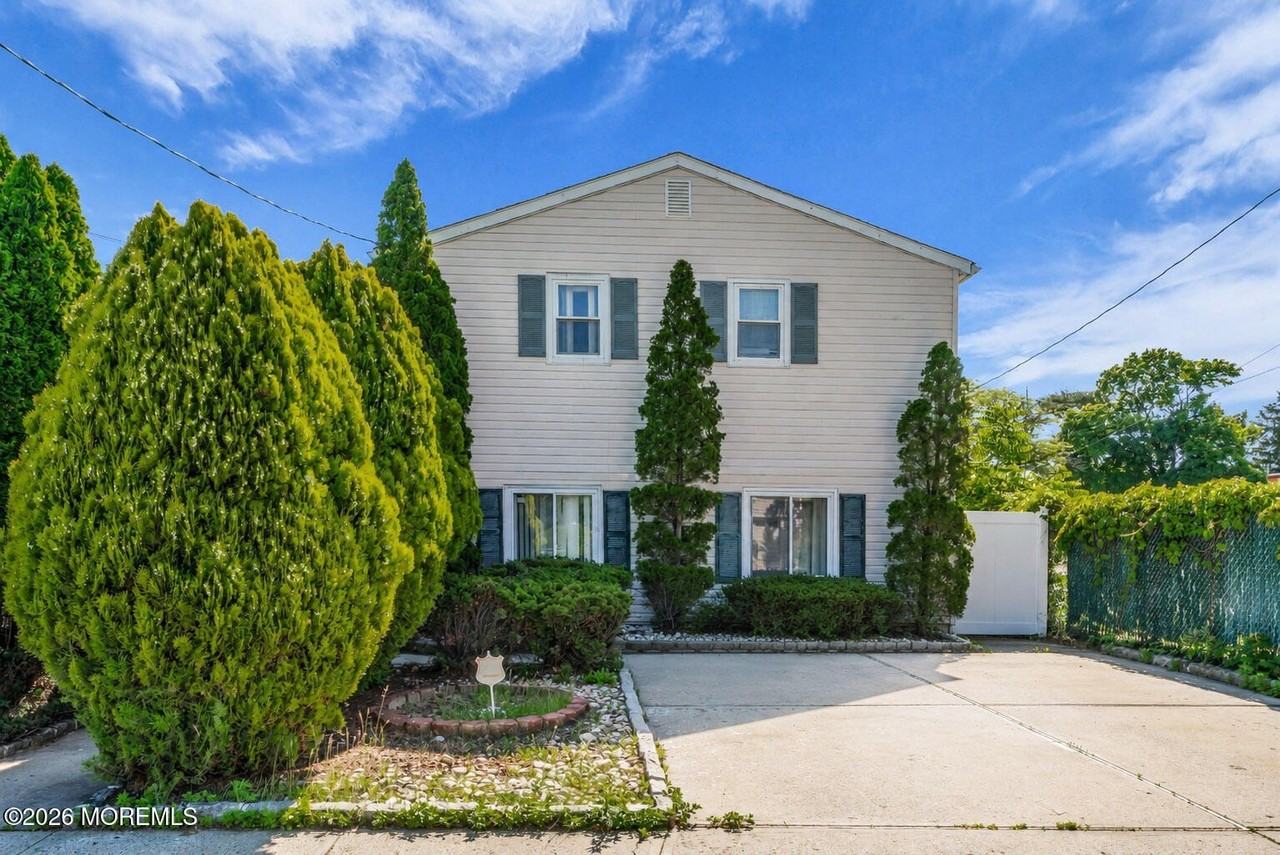 12 Jacobson St
