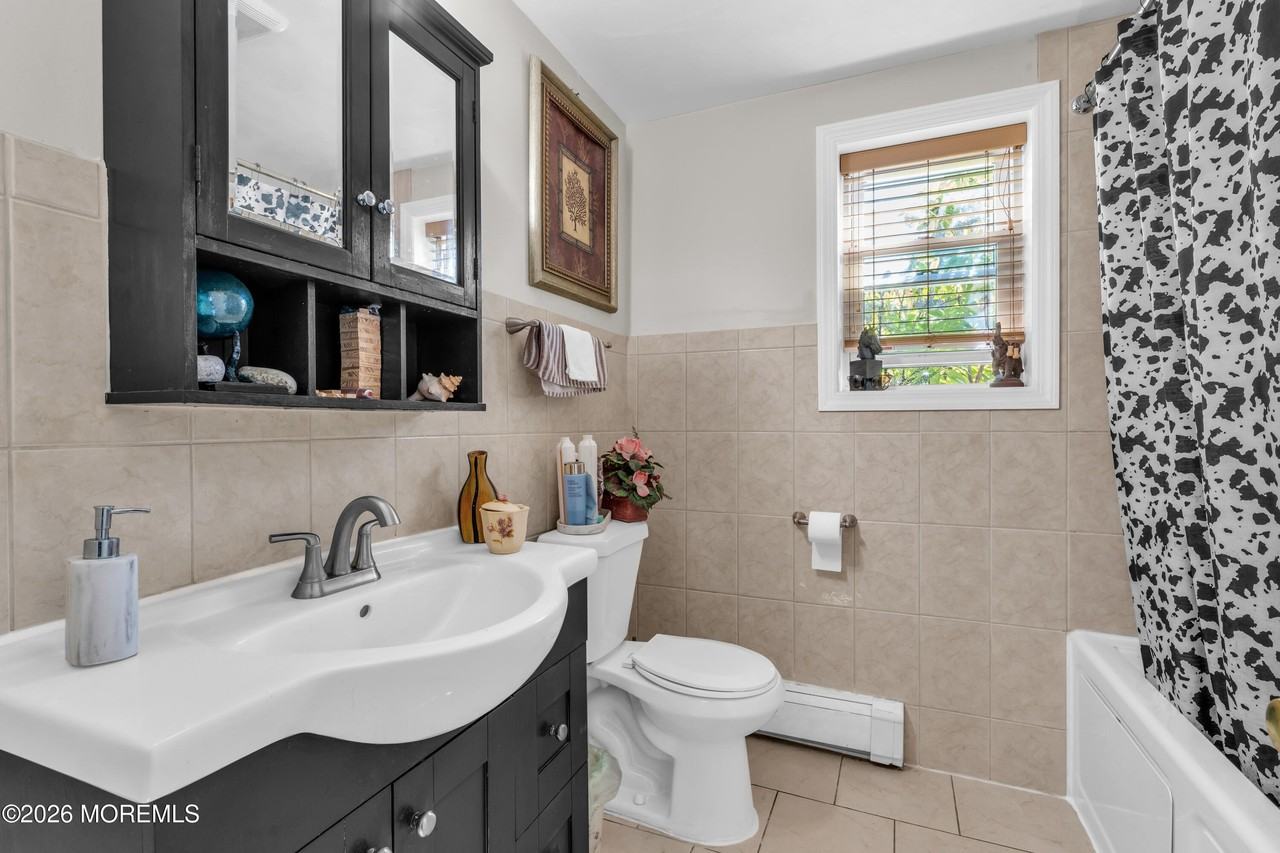 12 Jacobson St - Photo 7 of 15