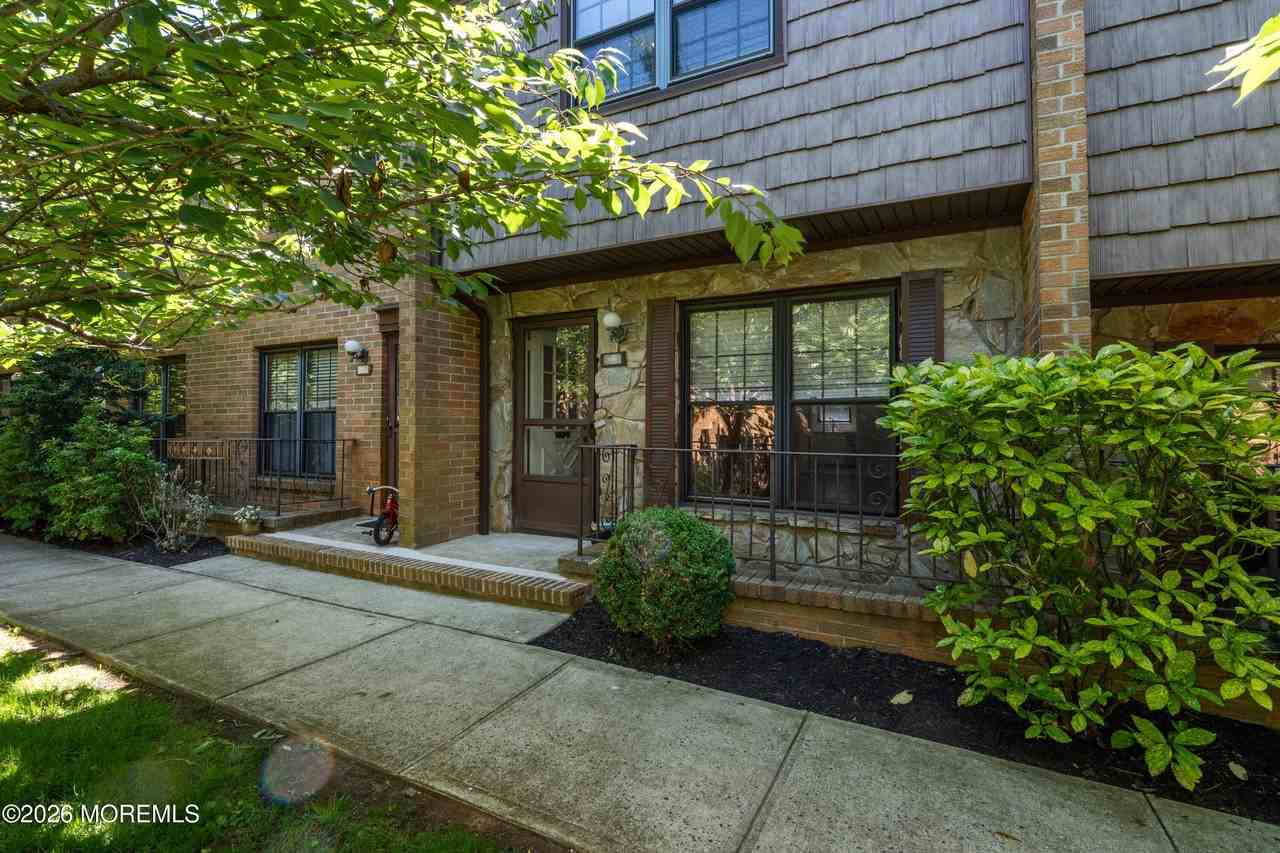 321 Spring St #9 - Photo 4 of 30